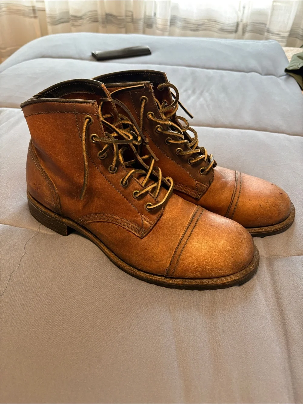 Frye Logan 150th anniversary distressed brown boots Sz 10M